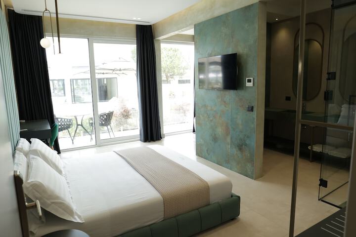 Room 4 of 88
