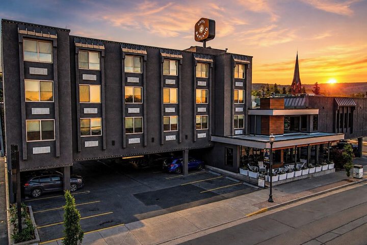 Hotel 33 of 35