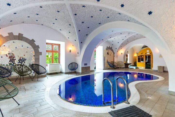 Pool 17 of 45