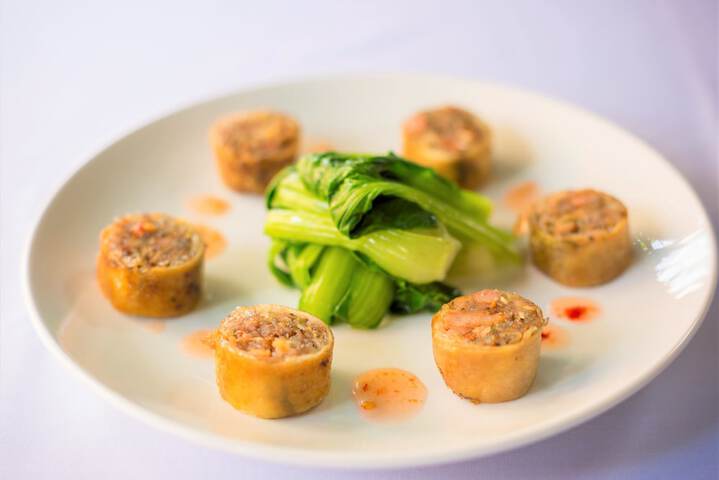 Dining 72 of 123