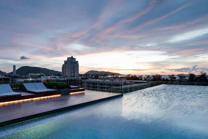 Pool 96 of 107