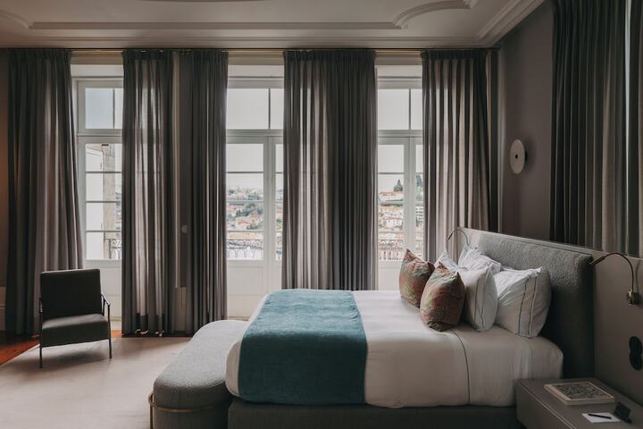 Room 45 of 147