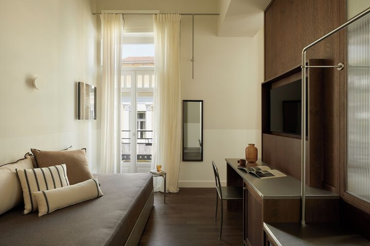 Room 21 of 51