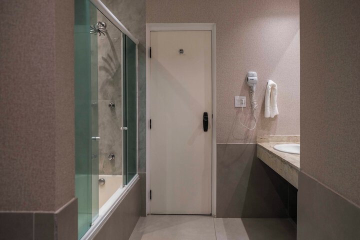 Room 40 of 125