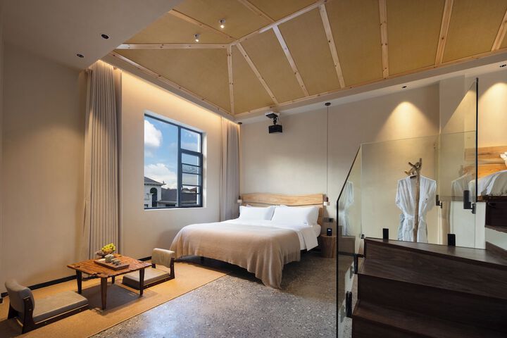 Room 46 of 94
