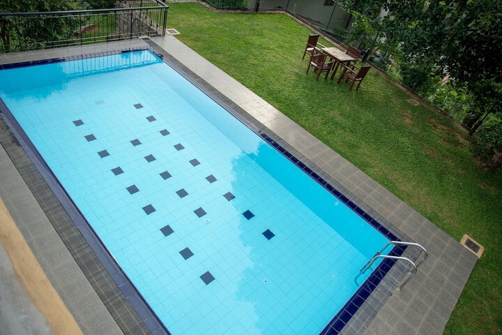 Pool 28 of 74