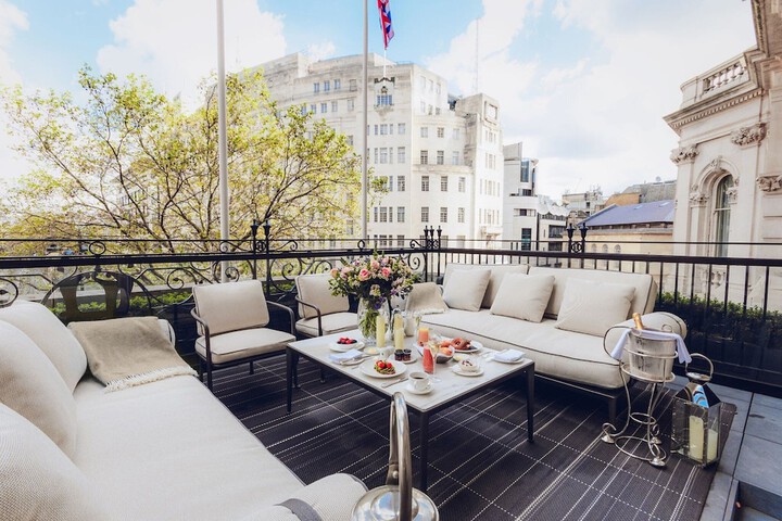 Terrace/Patio 125 of 127