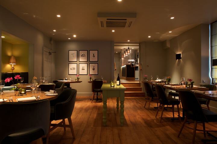 Dining 80 of 101