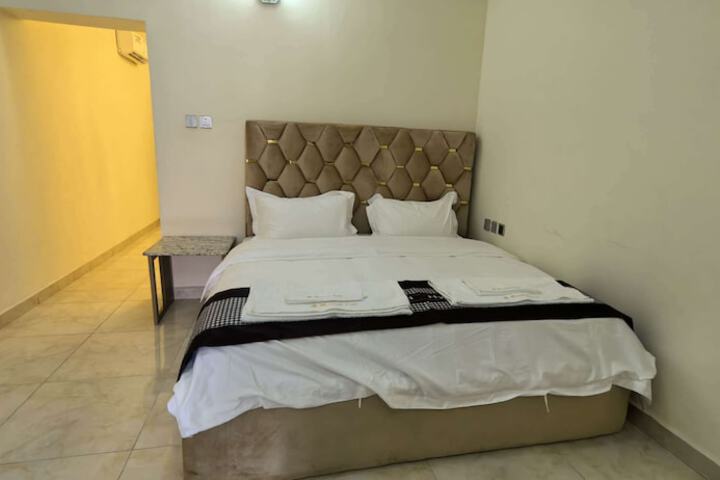 Room 8 of 45