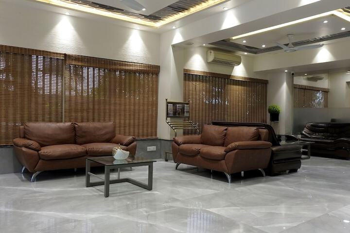 Lobby Entry