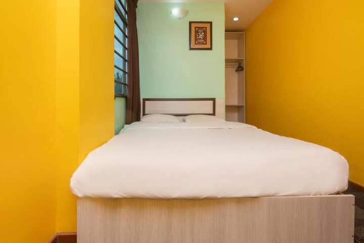 Room 6 of 19