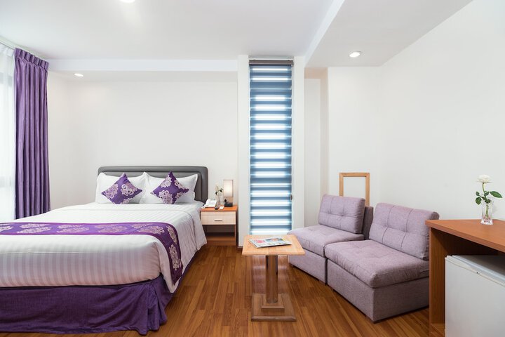 Room 6 of 36