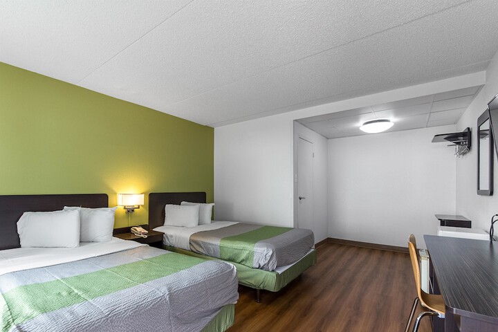 2 Double Beds (10 of 16)
