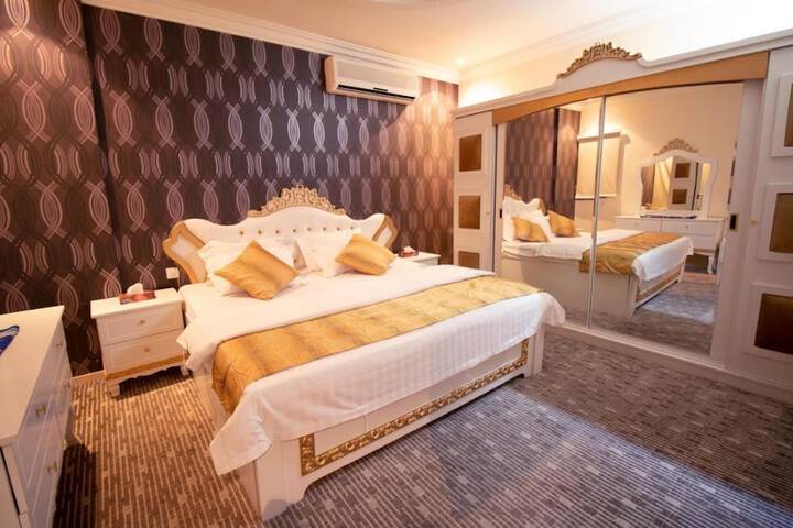 Room 14 of 26