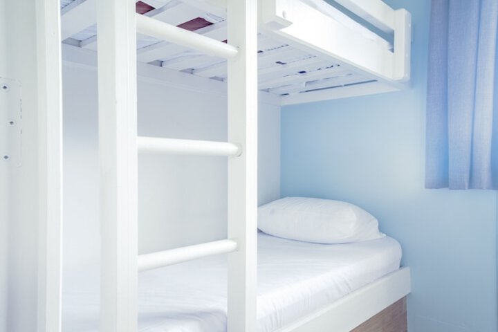 Room 4 of 52