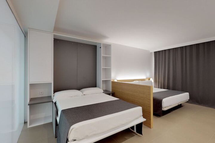 Room 14 of 89