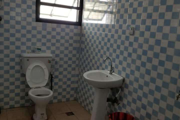 Room 46 of 61