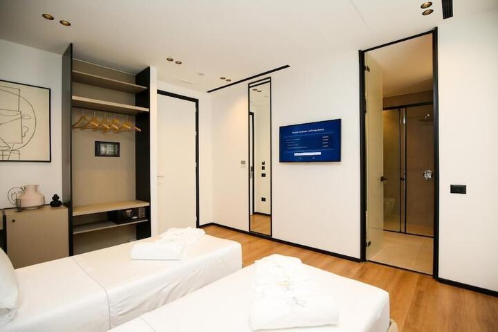 Room 37 of 108