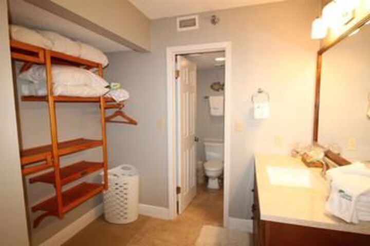Room 10 of 65
