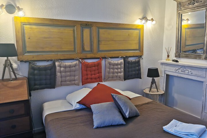 Room 4 of 15