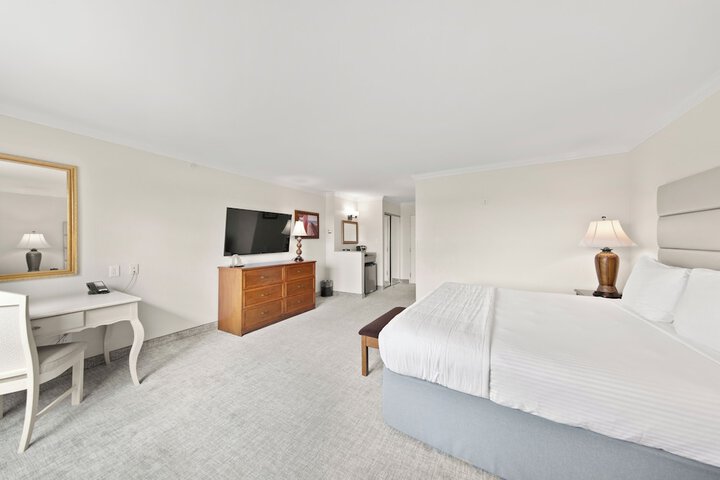 Room 43 of 81