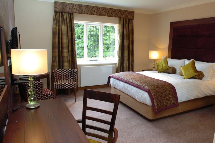 Room 3 of 44