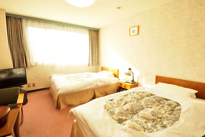 Room 6 of 36