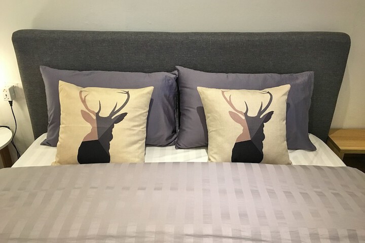 Room 10 of 50