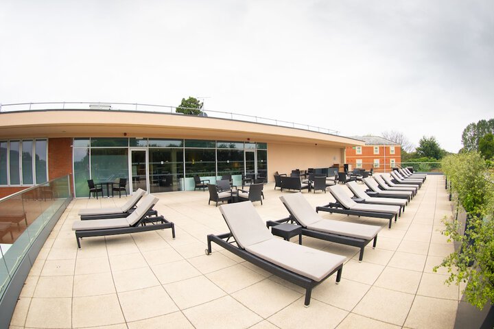 Sundeck 164 of 179