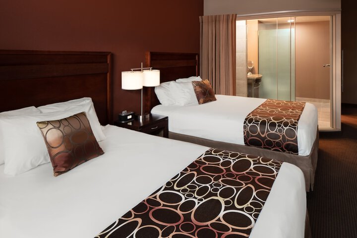 Double Deluxe 2 Queen Beds (4 of 5)