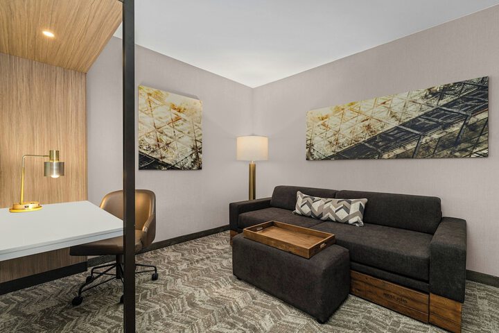 Room 11 of 35