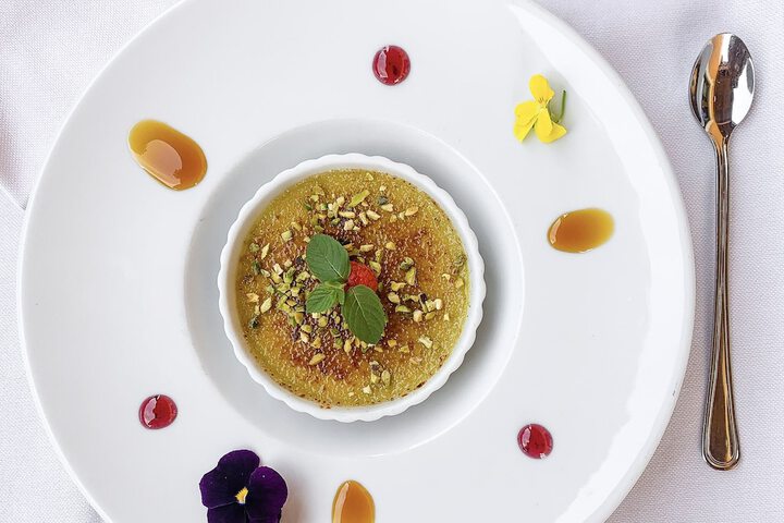 Dining 96 of 142