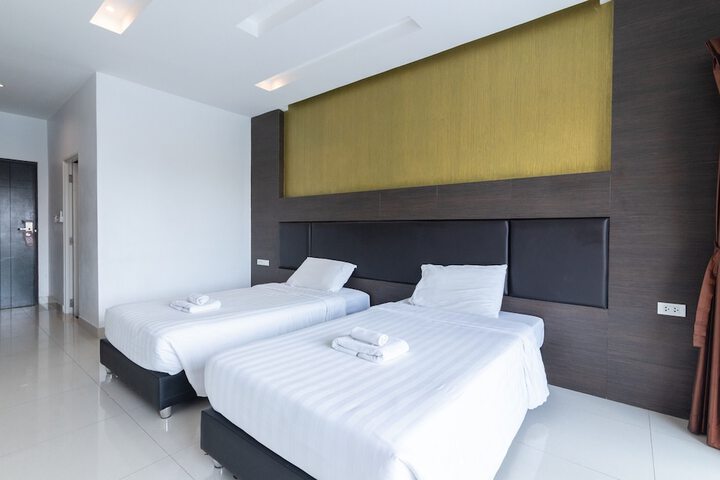 Room 45 of 140
