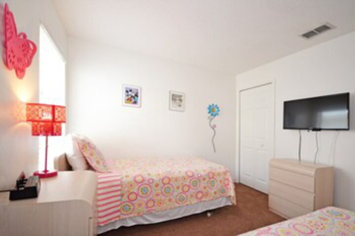 Room 48 of 51