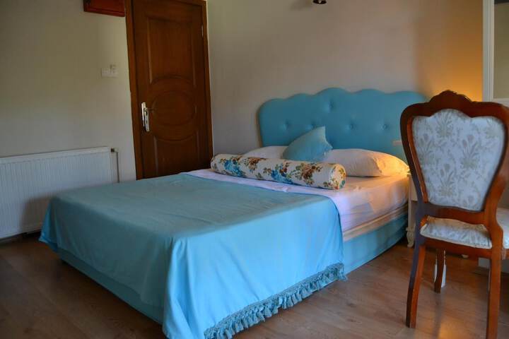 Room 17 of 47