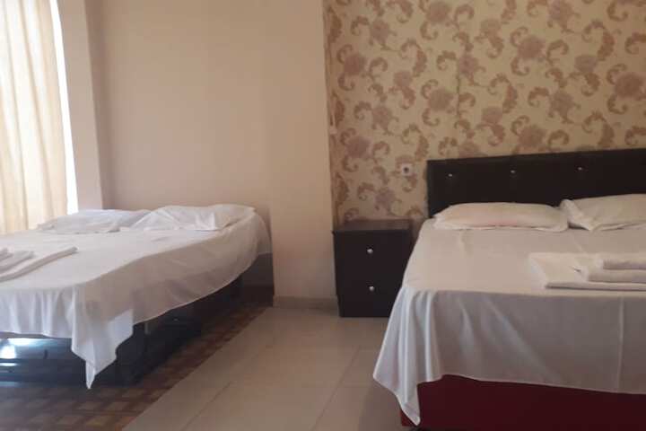 Room 7 of 25