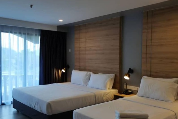 Room 26 of 93