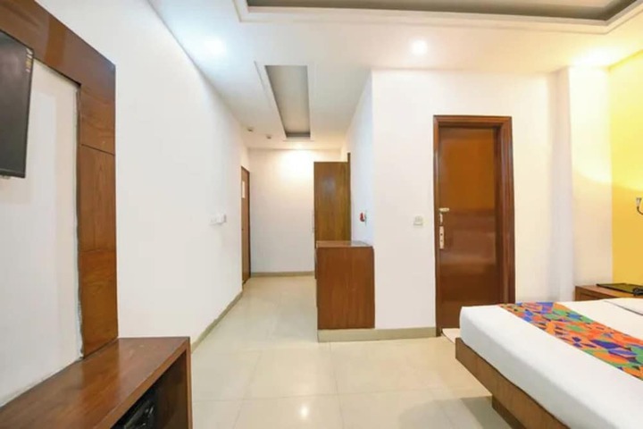 Room 19 of 31