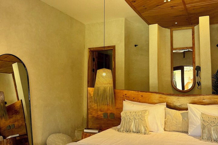 Room 19 of 70