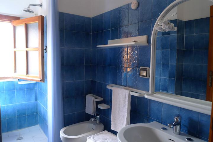 Room 15 of 51