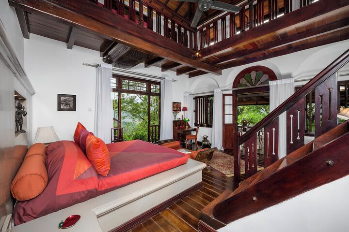 Room 5 of 28