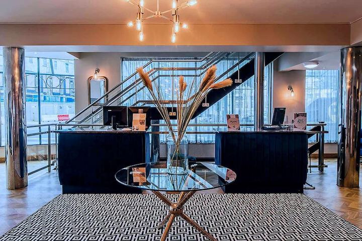 Hotel Lobby