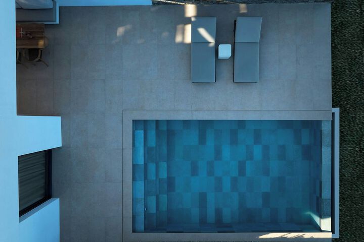 Pool 26 of 32