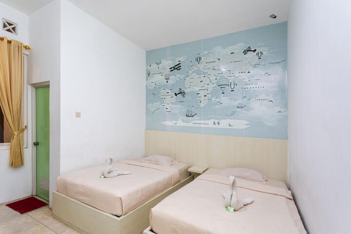 Room 18 of 73