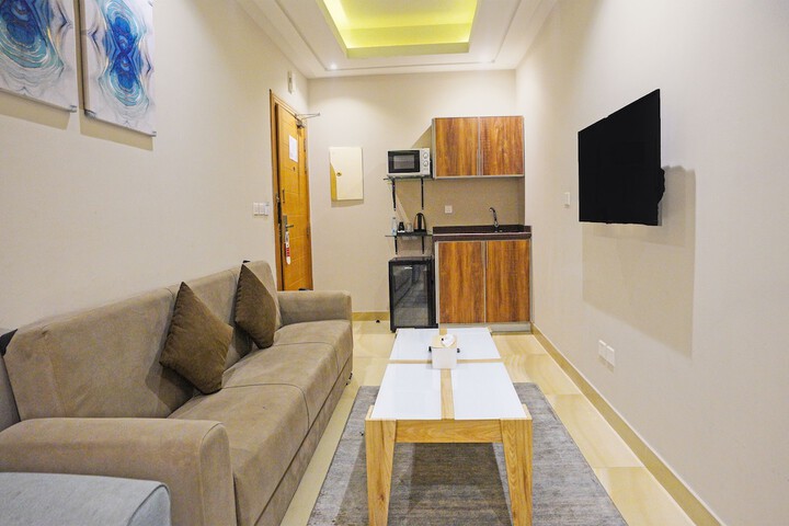 Room 14 of 42