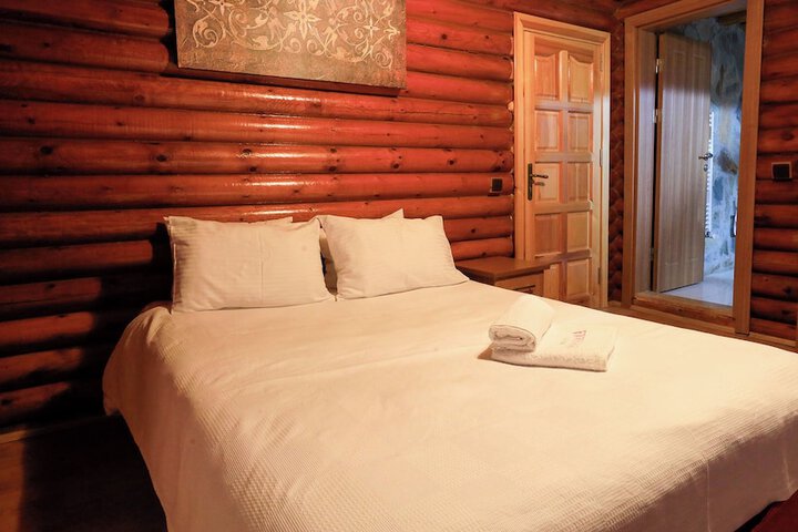 Room 3 of 14