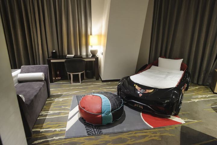 Room 28 of 71