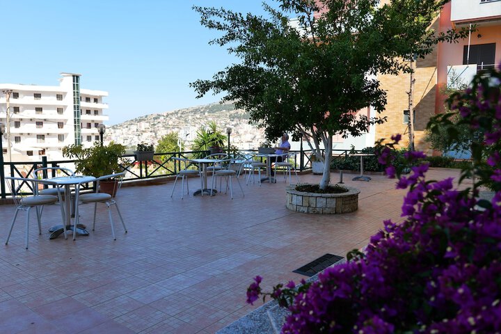 Terrace/Patio 33 of 48