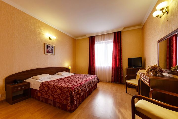 Room 7 of 30
