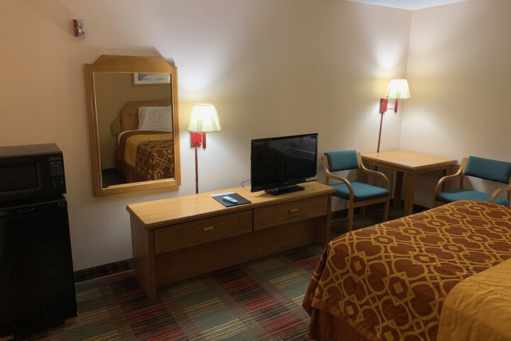 Room 3 of 26